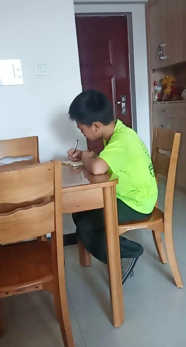 【线上学习分享】停课不停学,我们走向前! ——五华区外国语实验小学五年级线上学习小结 【线上学习分享】停课不停学,我们走向前! ——五华区外国语实验小学五年级线上学习小结