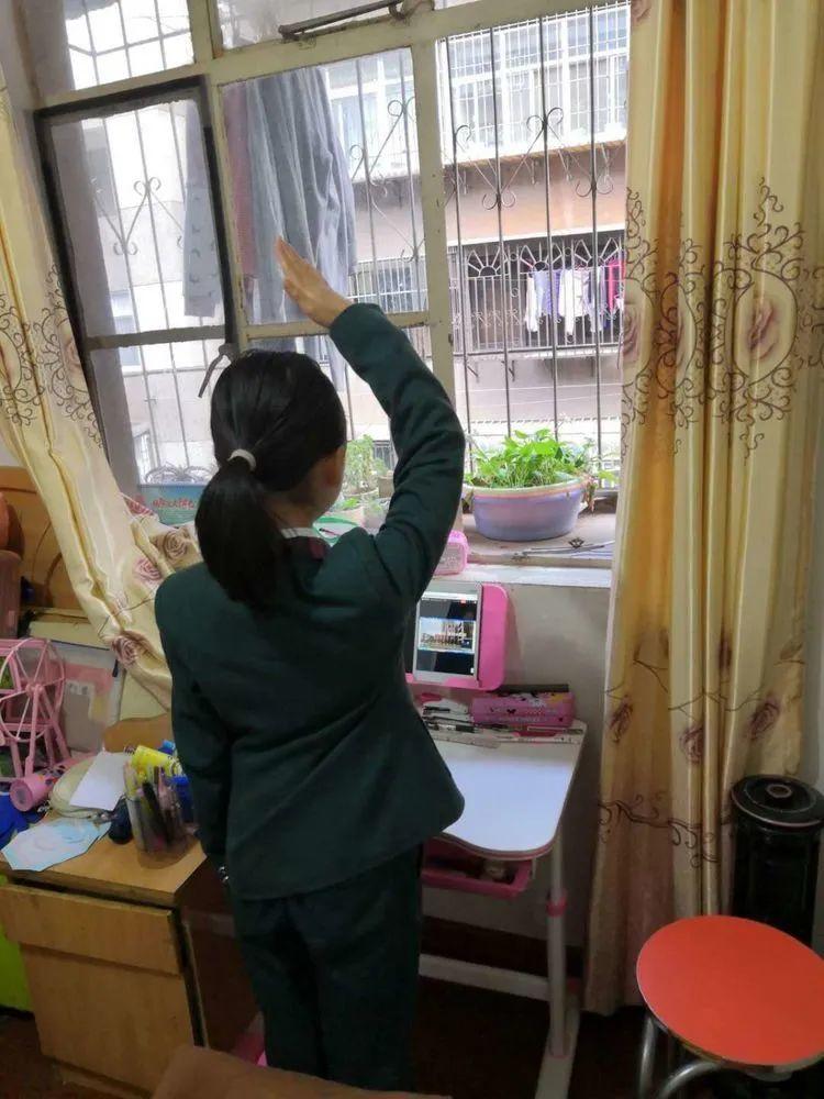 【线上学习分享】停课不停学 抗疫共成长——五华区外国语实验小学五年级线上学习小结 【线上学习分享】停课不停学 抗疫共成长——五华区外国语实验小学五年级线上学习小结