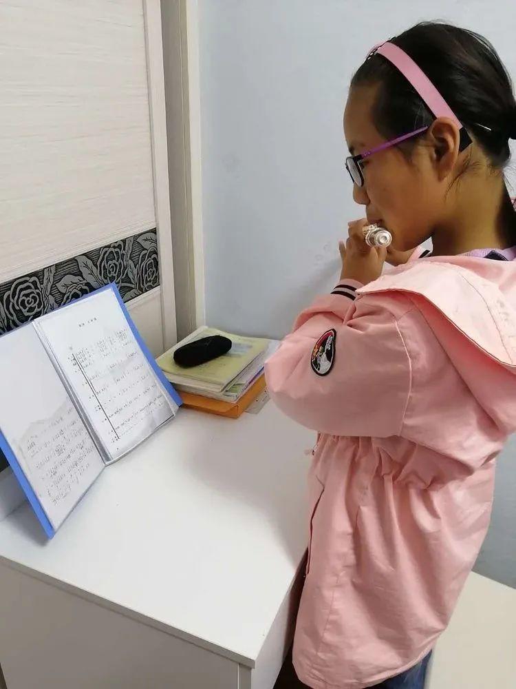 【线上学习分享】停课不停学 抗疫共成长——五华区外国语实验小学五年级线上学习小结 【线上学习分享】停课不停学 抗疫共成长——五华区外国语实验小学五年级线上学习小结