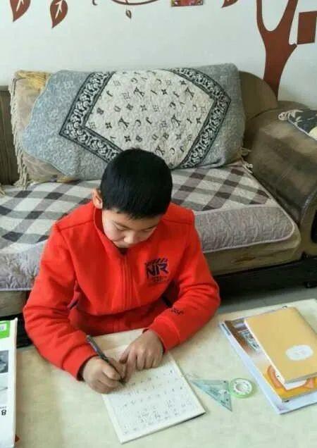 【线上学习分享】停课不停学 抗疫共成长——五华区外国语实验小学五年级线上学习小结 【线上学习分享】停课不停学 抗疫共成长——五华区外国语实验小学五年级线上学习小结