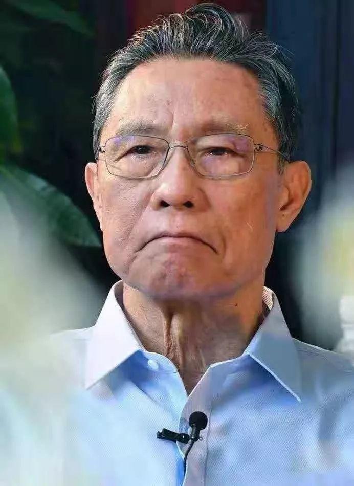 暖心助力 | 昆八中师生家长以文抗“疫”,同舟共济② 暖心助力 | 昆八中师生家长以文抗“疫”,同舟共济②