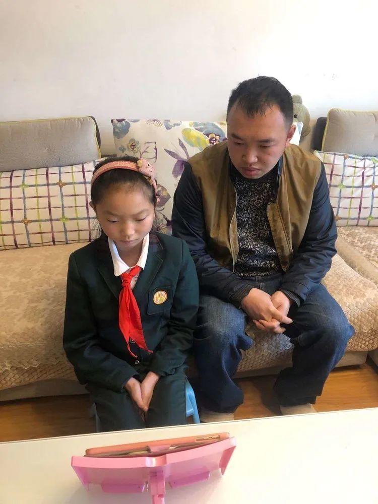 【线上学习分享】停课不停学 抗疫共成长——五华区外国语实验小学五年级线上学习小结 【线上学习分享】停课不停学 抗疫共成长——五华区外国语实验小学五年级线上学习小结
