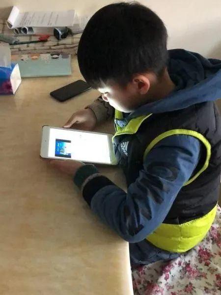 【线上学习分享】停课不停学 抗疫共成长——五华区外国语实验小学五年级线上学习小结 【线上学习分享】停课不停学 抗疫共成长——五华区外国语实验小学五年级线上学习小结