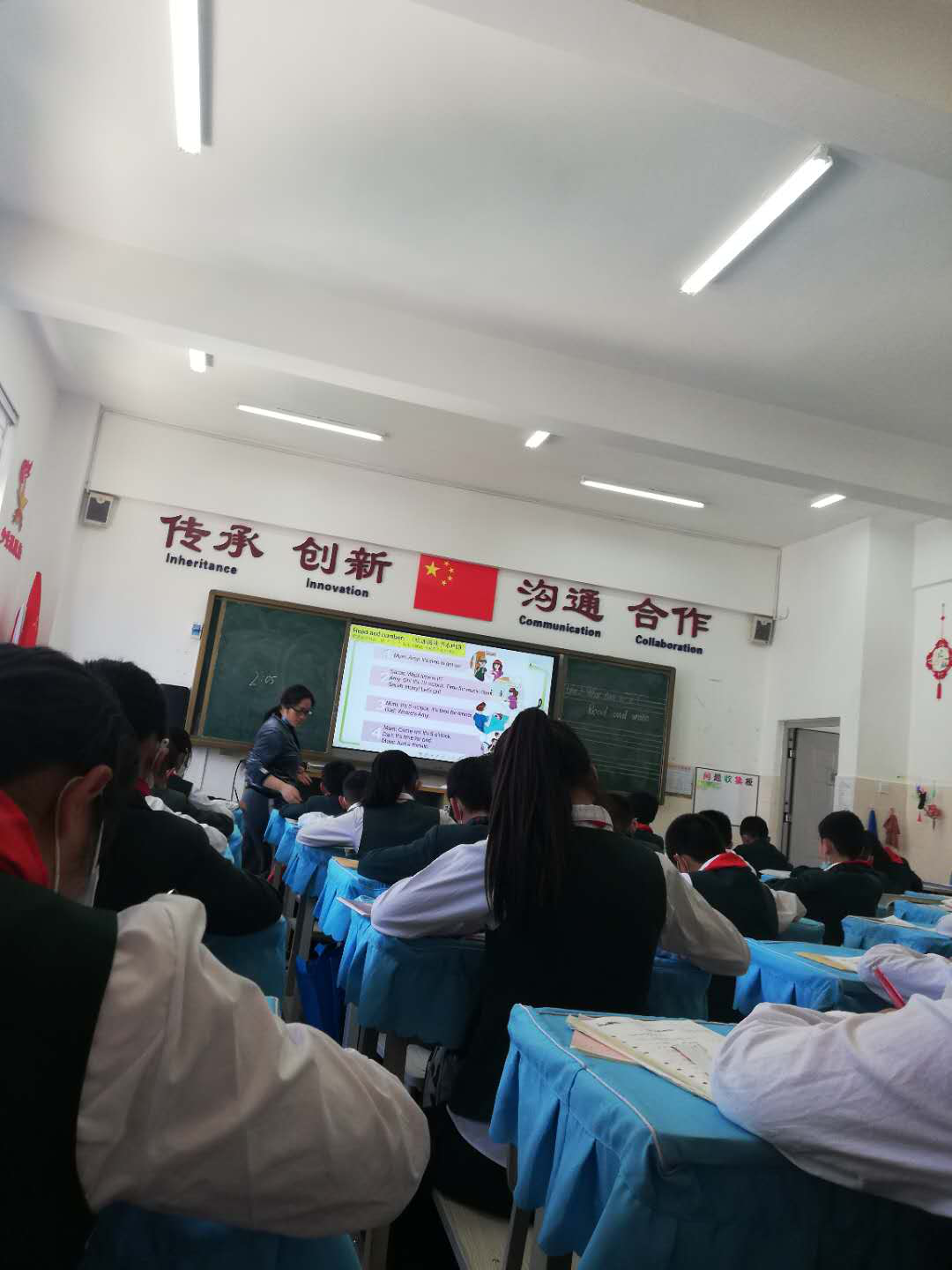 【英语教研简讯】扎根课堂，努力实践“新基础”——英语组第11周教研活动