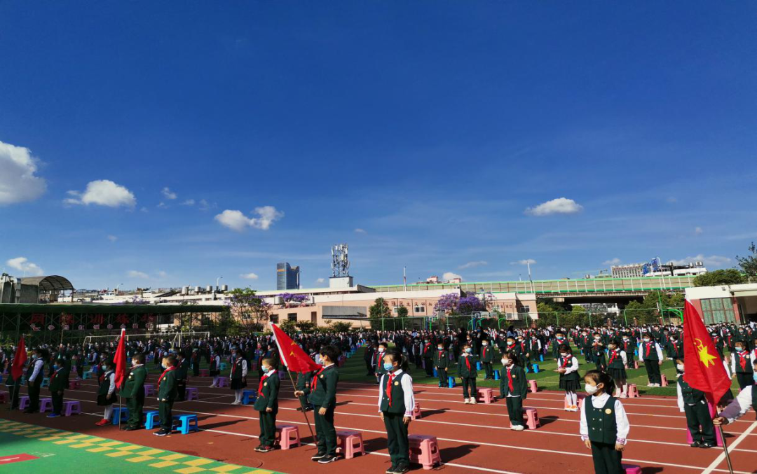 【校园简讯】向阳而生 不负春光——五华外小第11周校会