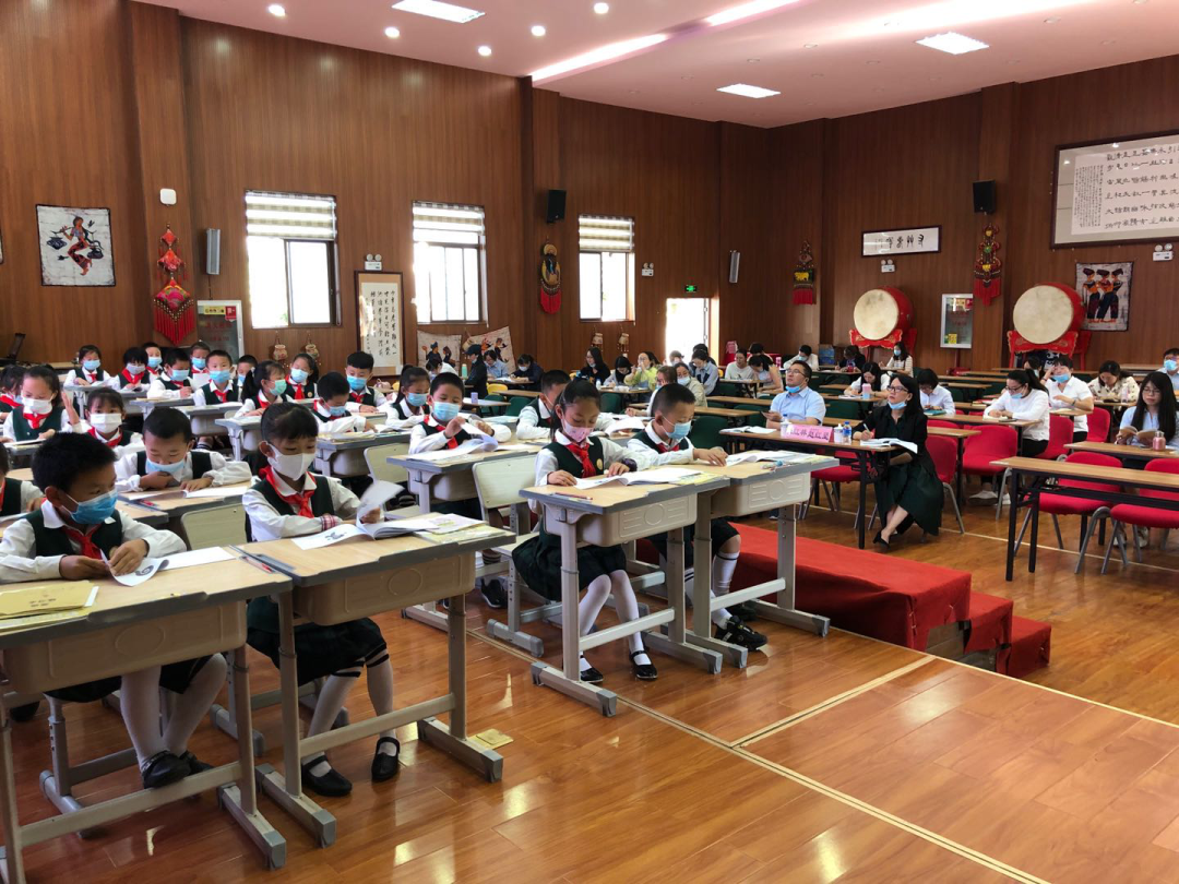 【生命·实践】“新基础之约”——华东师范大学新基础教育专家团队到我校调研 【生命·实践】“新基础之约”——华东师范大学新基础教育专家团队到我校调研
