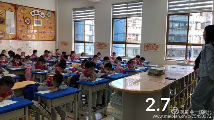 【校园简讯】书香润童年 美丽共绽放 【校园简讯】书香润童年 美丽共绽放