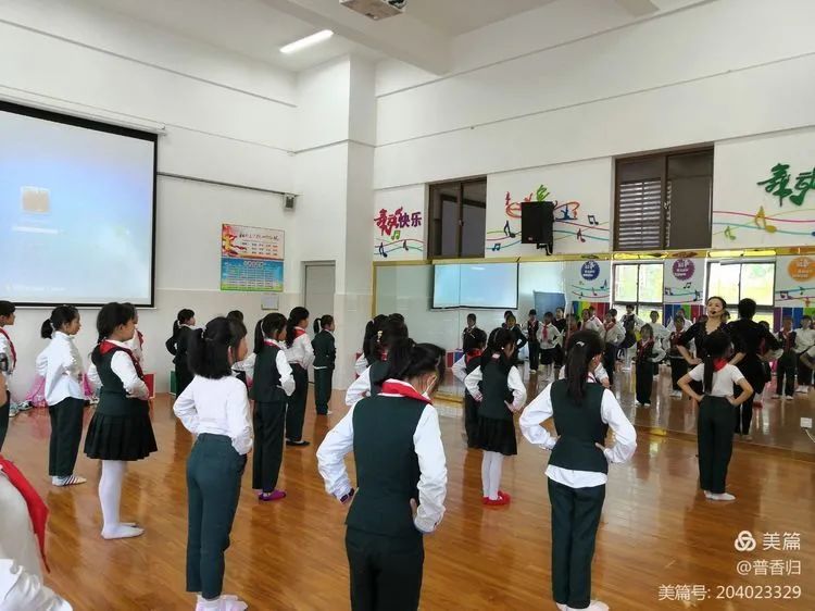 【校园简讯】推进课后服务 开启多彩课程 【校园简讯】推进课后服务 开启多彩课程
