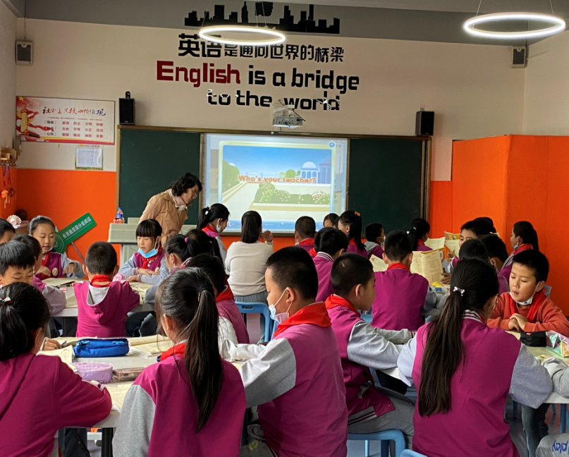 【生命·实践】五华区外国语实验小学英语组教研简讯 【生命·实践】五华区外国语实验小学英语组教研简讯