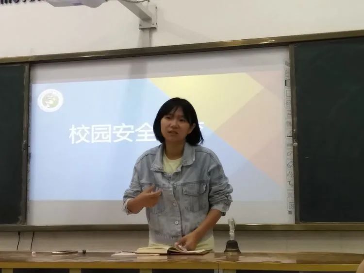 【教研简讯】一年级组第三周年级教研活动 【教研简讯】一年级组第三周年级教研活动