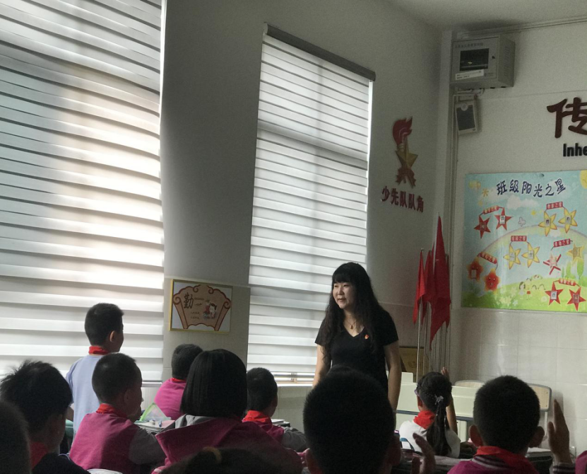 【教研简讯】五华区外国语实验小学四年级组听课简讯 【教研简讯】五华区外国语实验小学四年级组听课简讯