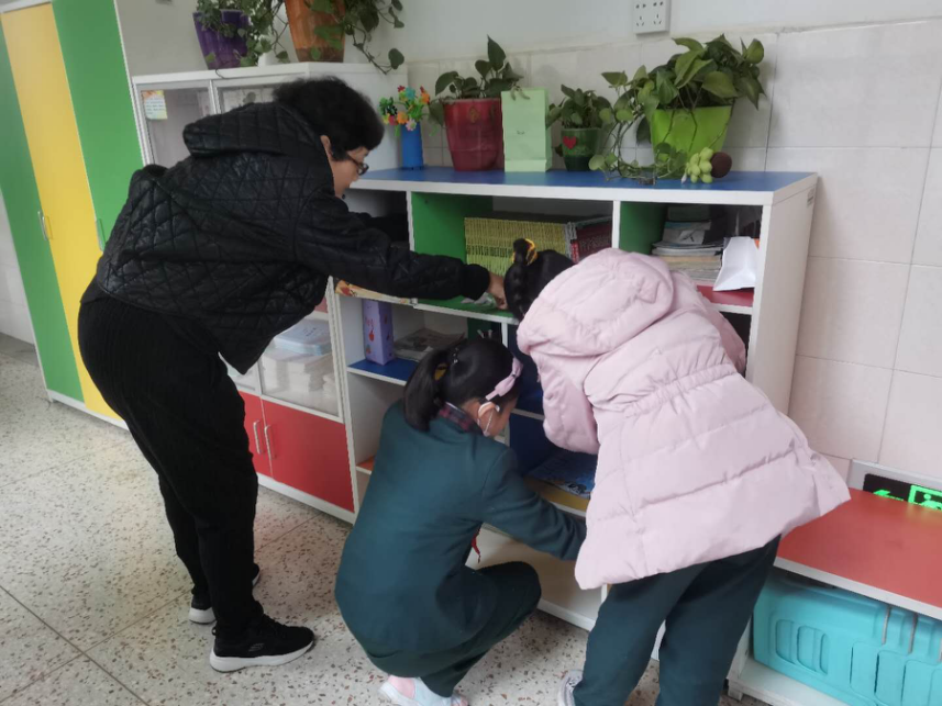 【爱国卫生运动】校园清洁齐行动 健康学习你我他 ——五华外小清扫卫生死角大扫除 【爱国卫生运动】校园清洁齐行动 健康学习你我他 ——五华外小清扫卫生死角大扫除