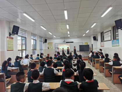 【校园简讯】拥抱新时代 争做好队员——五华外小2020学年第七届少先队大队委换届竞选活动 【校园简讯】拥抱新时代 争做好队员——五华外小2020学年第七届少先队大队委换届竞选活动
