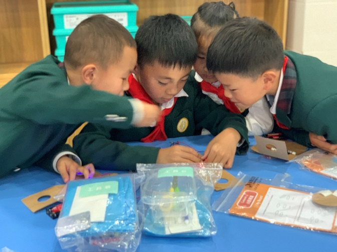 【校园简讯】五华区外国语实验小学课后服务 【校园简讯】五华区外国语实验小学课后服务