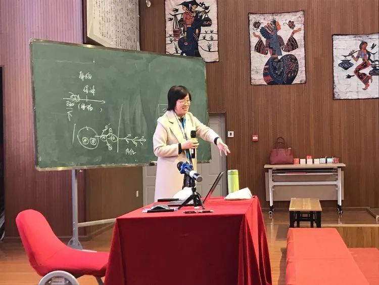 【生命·实践】善学善思 做幸福的新基础人——卜玉华教授一行到五华外小指导英语学科研讨活动 【生命·实践】善学善思 做幸福的新基础人——卜玉华教授一行到五华外小指导英语学科研讨活动