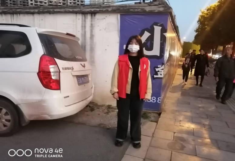 【校园简讯】严守安全红线,确保师生平安——五华外小充分做好疫情防控和校园安全的值班安排 【校园简讯】严守安全红线,确保师生平安——五华外小充分做好疫情防控和校园安全的值班安排