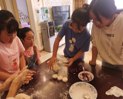 五华外小开展“多样生物 共庆中秋”假期玩伴团实践系列活动 五华外小开展“多样生物 共庆中秋”假期玩伴团实践系列活动