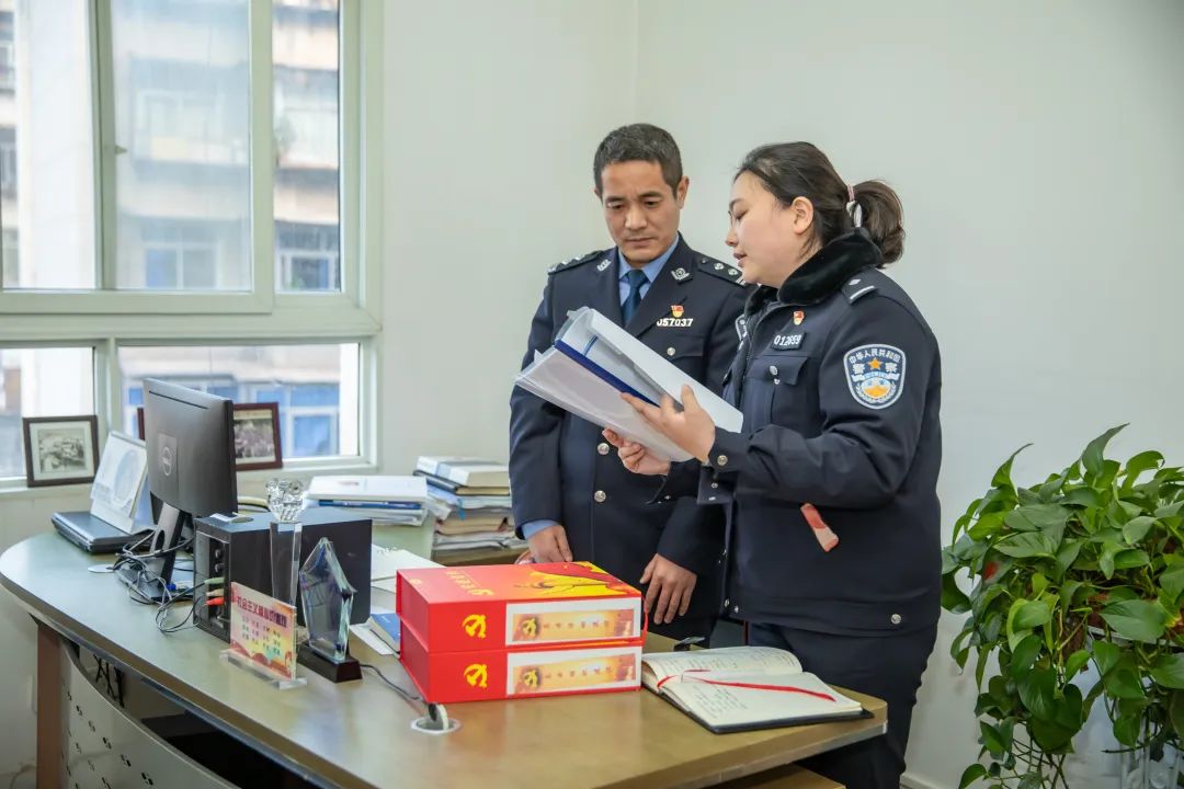 “当好排头兵”大讨论｜五华分局“三项措施”rn推动“当好排头兵”大讨论活动成效初现