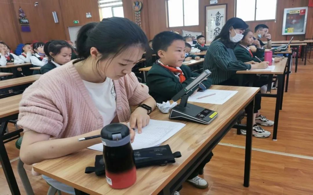 【校园简讯】五华外小三年级2022学年艺术节活动 【校园简讯】五华外小三年级2022学年艺术节活动