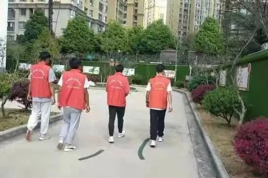 【校园简讯】抓日常落实 压管理责任 【校园简讯】抓日常落实 压管理责任