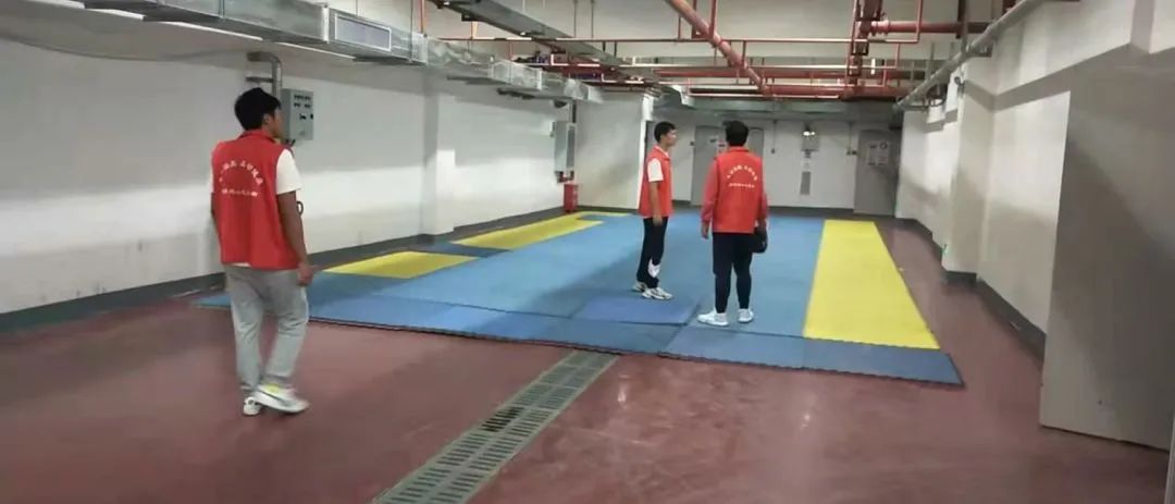 【校园简讯】抓日常落实 压管理责任 【校园简讯】抓日常落实 压管理责任
