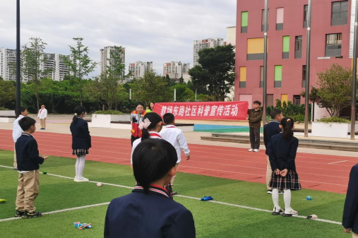 五华区组织开展暑期青少年防溺水科普宣传系列活动 五华区组织开展暑期青少年防溺水科普宣传系列活动